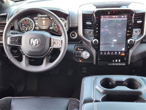 Used 2025 RAM 1500 Laramie image 24
