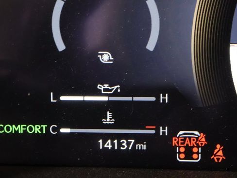 Used 2025 Lexus GX 550 w/ Accessory Package (2T) AWD/4WD image 14