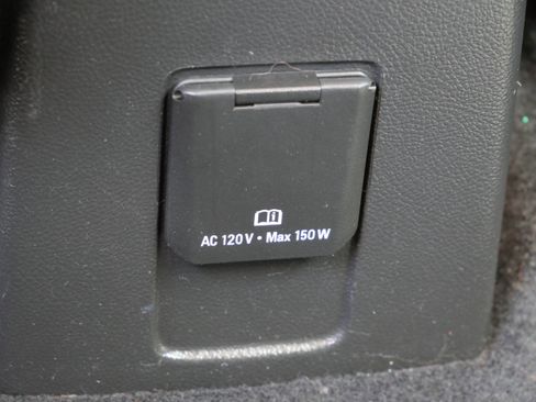 Certified 2022 Chevrolet Trax LT w/ LT Convenience Package image 13