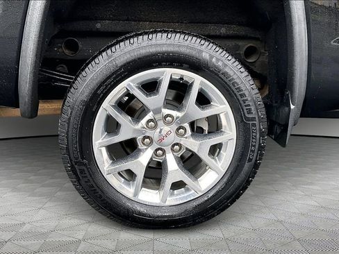 Used 2018 GMC Sierra 1500 SLT image 33