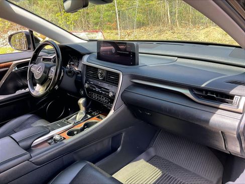 Used 2022 Lexus RX 350L Premium w/ Premium Package AWD/4WD image 14