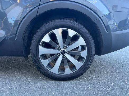 Used 2021 Kia Telluride EX w/ EX Premium Package image 26