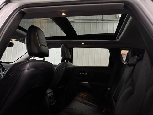 Certified 2022 Jeep Cherokee Limited image 23