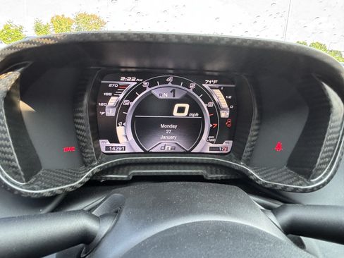 Used 2016 Alfa Romeo 4C Coupe w/ Coupe Track Package 1 RWD image 19