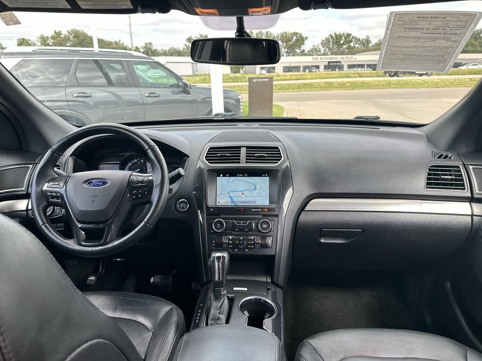 Used 2018 Ford Explorer XLT w/ Equipment Group 202A AWD/4WD image 3