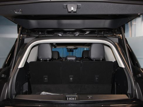 New 2026 Lincoln Navigator Reserve AWD/4WD image 37