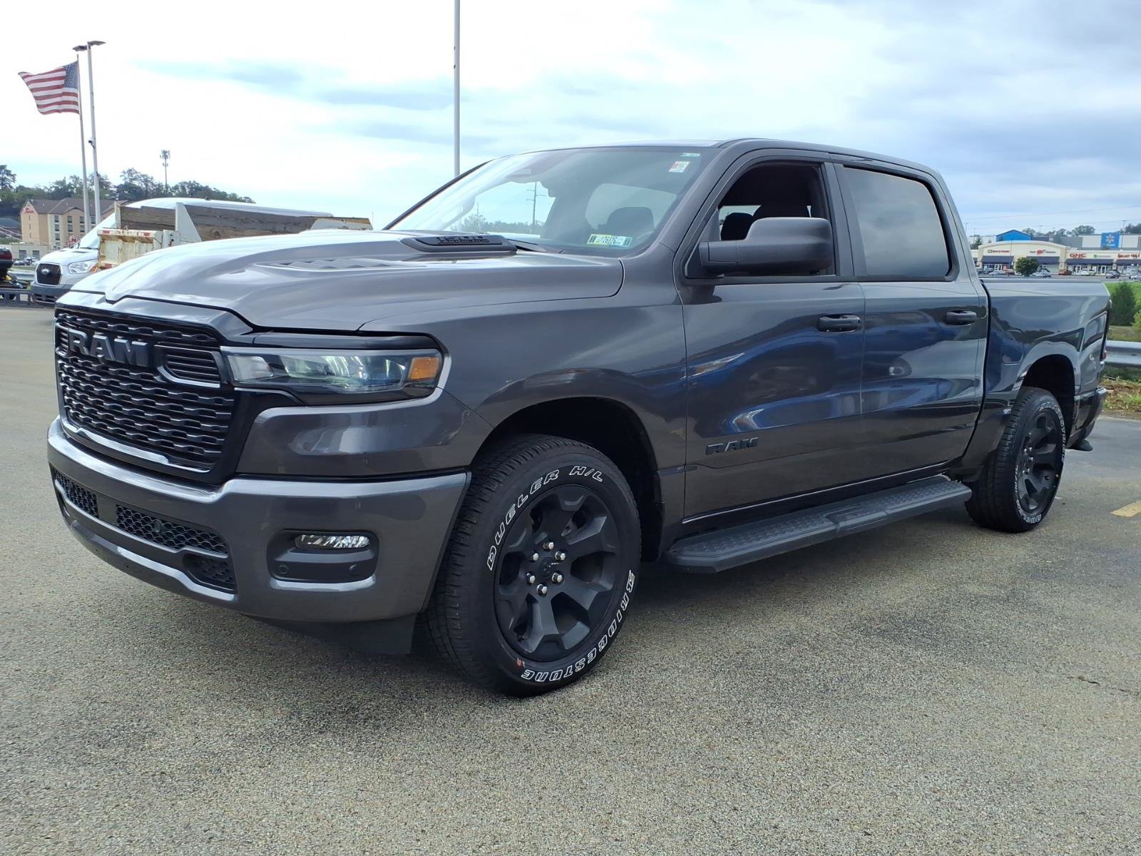 Used 2026 RAM 1500 Express AWD/4WD image 3