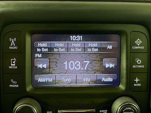 Used 2017 Jeep Compass Latitude w/ Cold Weather Group image 14