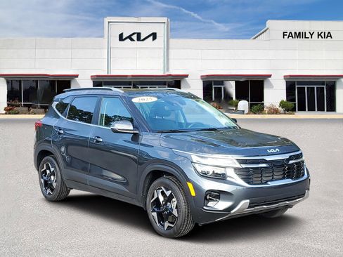 Certified 2025 Kia Seltos EX image 1