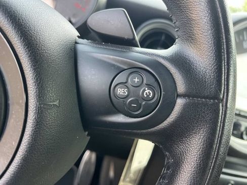 Used 2015 MINI Cooper S FWD image 32
