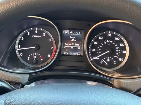 Used 2018 Hyundai Santa Fe Sport w/ 2.4L Value Package 02 FWD image 27