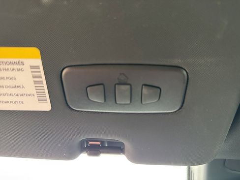 Used 2022 Alfa Romeo Stelvio Veloce image 42