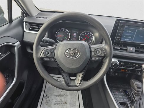 Used 2020 Toyota RAV4 XLE w/ Convenience Package image 12