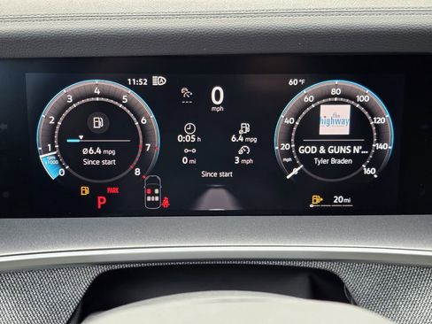 New 2026 Volkswagen Tiguan S FWD image 13
