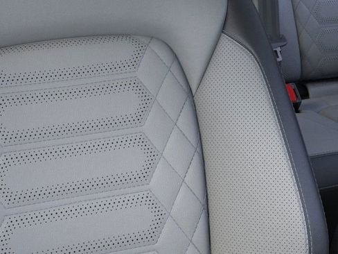 Used 2024 Ford Escape SE w/ PHEV Premium Package image 16