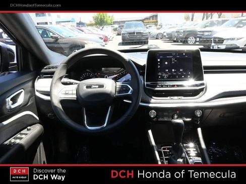Used 2025 Jeep Compass Sport AWD/4WD image 8