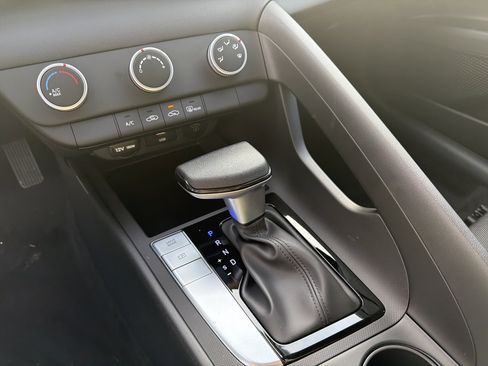 New 2026 Hyundai Elantra SE image 19