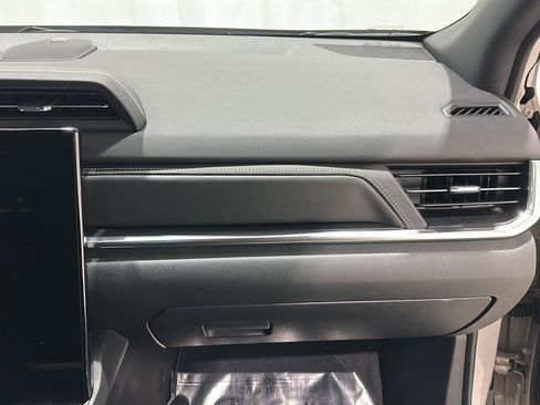 Used 2025 GMC Terrain Elevation image 27