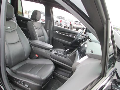 Used 2021 Cadillac XT6 Sport AWD/4WD image 26