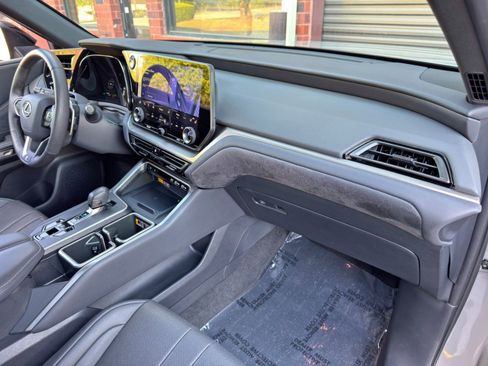 Used 2024 Lexus TX 500h AWD w/ Technology Package image 14