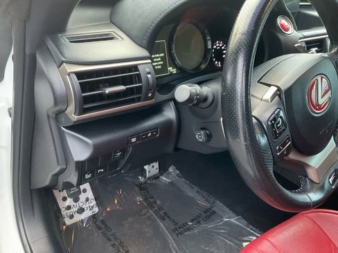 Used 2015 Lexus RC F image 14