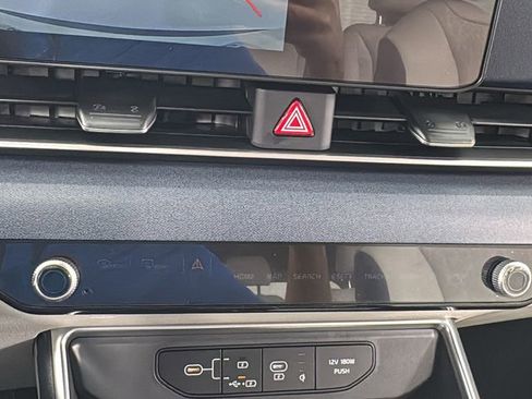 New 2026 Kia Carnival EX FWD image 29
