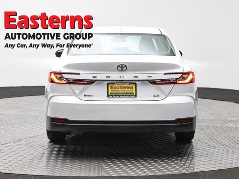 Used 2025 Toyota Camry LE FWD image 6