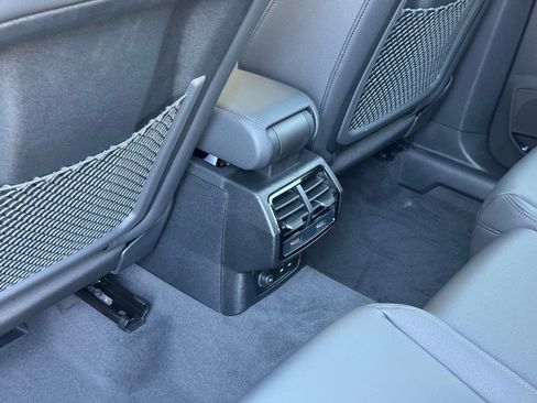 New 2025 Audi Q3 2.0T Premium image 26