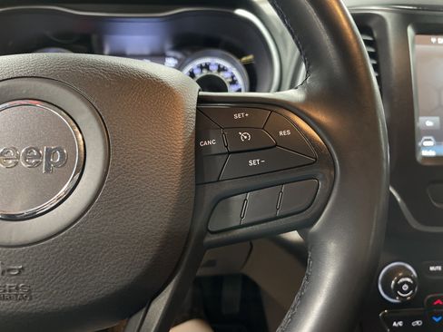 Used 2020 Jeep Cherokee Trailhawk w/ Comfort/Convenience Group image 20