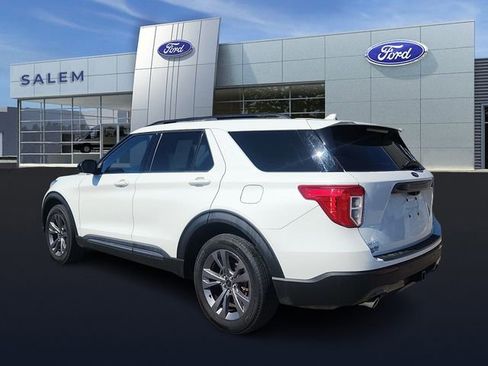 Certified 2023 Ford Explorer XLT w/ Equipment Group 202A AWD/4WD image 5
