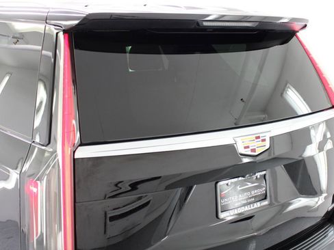 Used 2022 Cadillac Escalade Premium Luxury w/ Performance Package RWD image 20