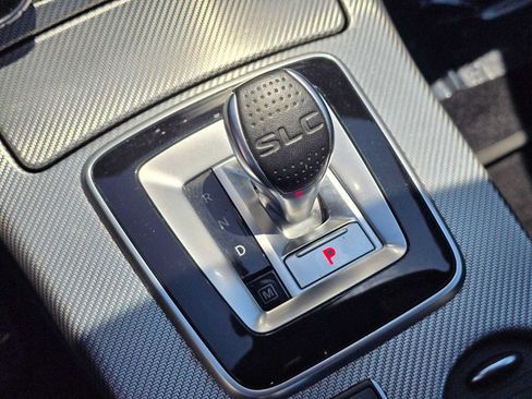 Used 2020 Mercedes-Benz SLC 300 image 31