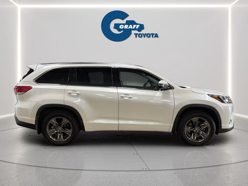 Used 2018 Toyota Highlander Limited Platinum AWD/4WD image 9