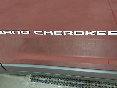 New 2025 Jeep Grand Cherokee L Limited image 32