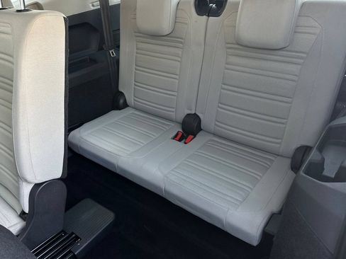 Used 2022 Volkswagen Tiguan S FWD image 14