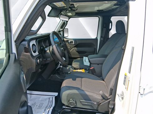 New 2025 Jeep Wrangler Unlimited Sport image 10