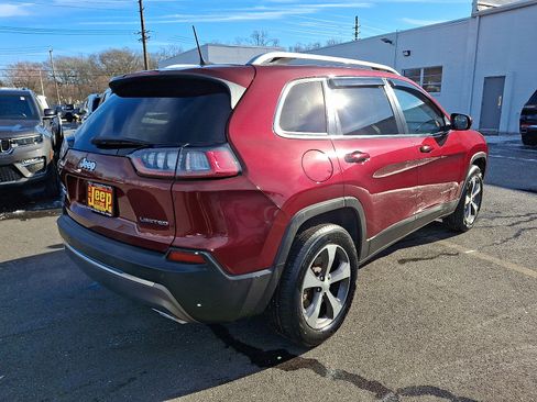 Certified 2019 Jeep Cherokee Limited image 6