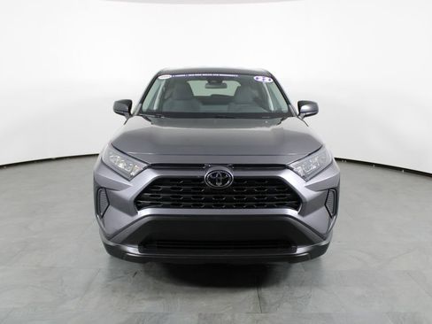 Used 2022 Toyota RAV4 LE FWD image 13