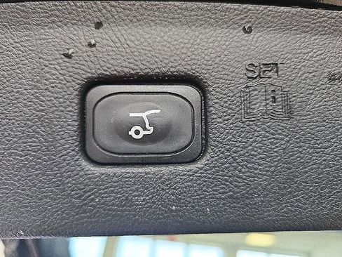 Used 2022 Ford Edge SEL w/ Sport Appearance Package AWD/4WD image 31