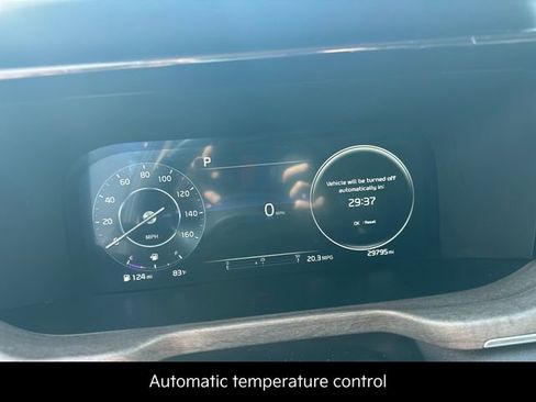 Certified 2023 Kia Sorento SX Prestige AWD/4WD image 8