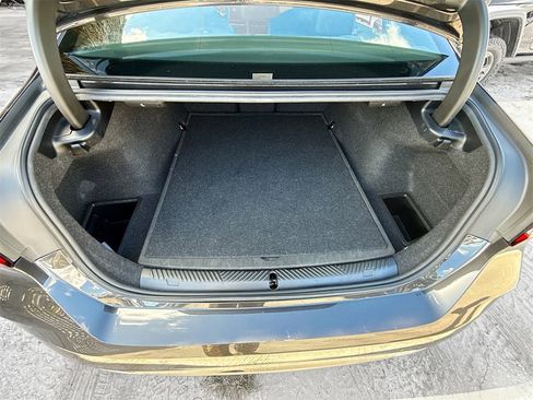 Used 2024 BMW 530i xDrive image 30