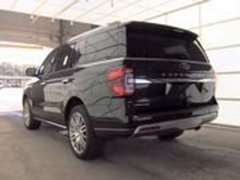 Certified 2024 Ford Expedition Limited AWD/4WD image 3
