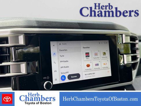 Used 2025 Toyota Tundra SR5 AWD/4WD image 18