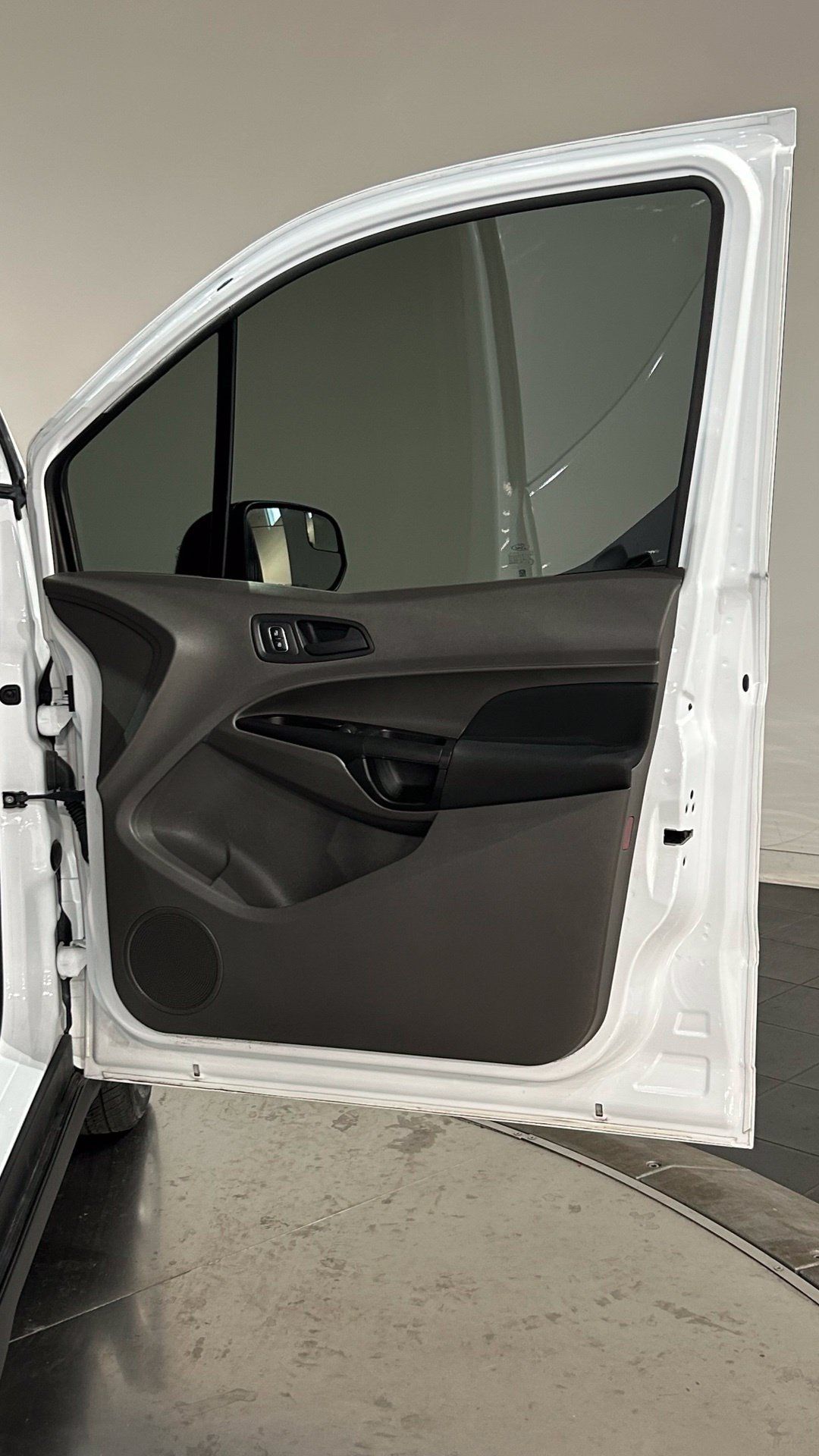 Used 2019 Ford Transit Connect XL FWD image 41