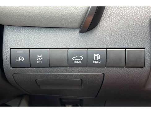 Used 2022 Toyota Camry LE w/ Carpet Mat Package (TMS) image 35