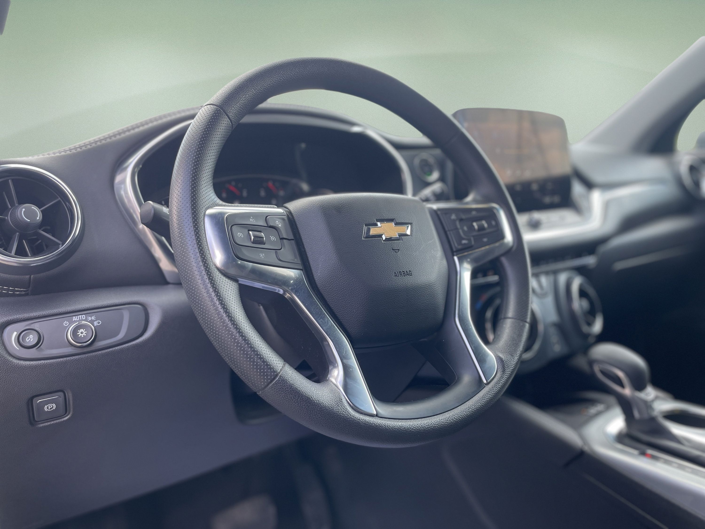 Used 2024 Chevrolet Blazer LT w/ Convenience Package FWD image 14