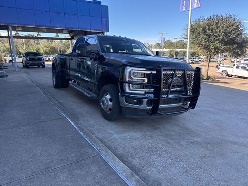 Used 2024 Ford F350 Lariat w/ FX4 Off-Road Package image 2