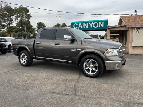 Used 2017 RAM 1500 Laramie image 2