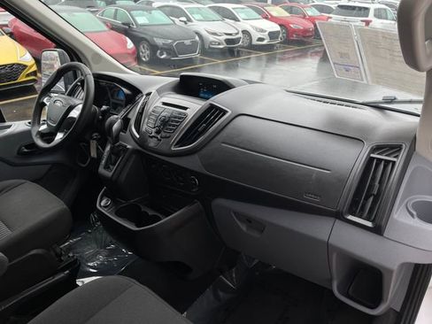 Used 2018 Ford Transit 350 XLT image 17