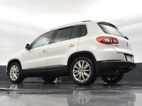 Used 2009 Volkswagen Tiguan SEL image 12